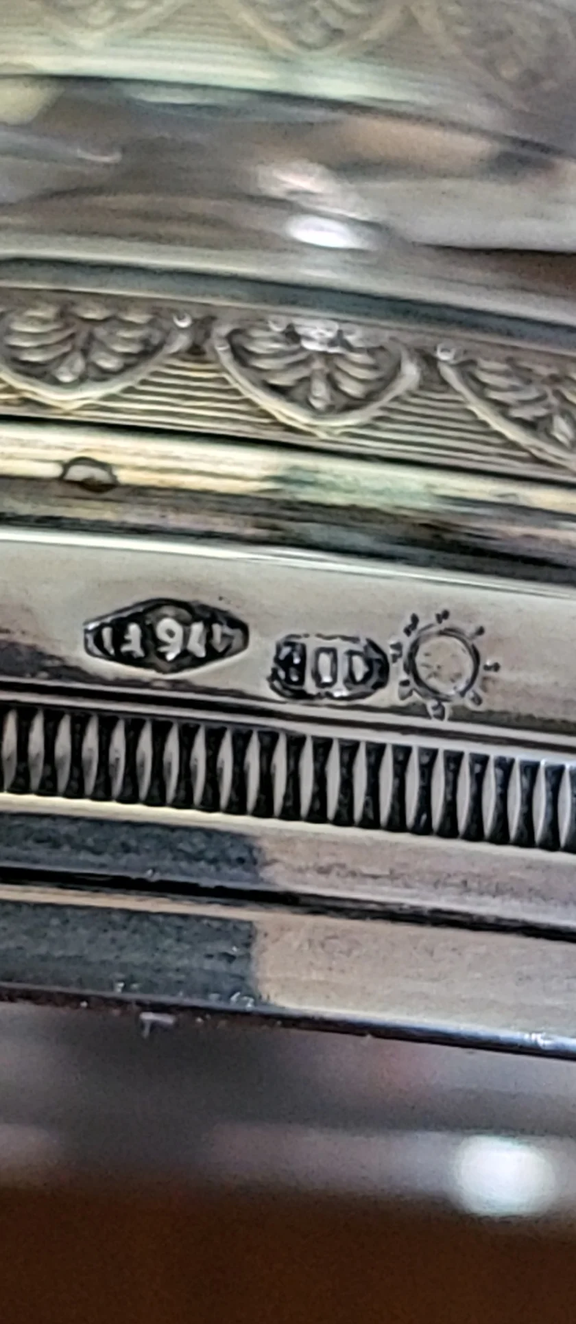 CM221024-171552001.jpg