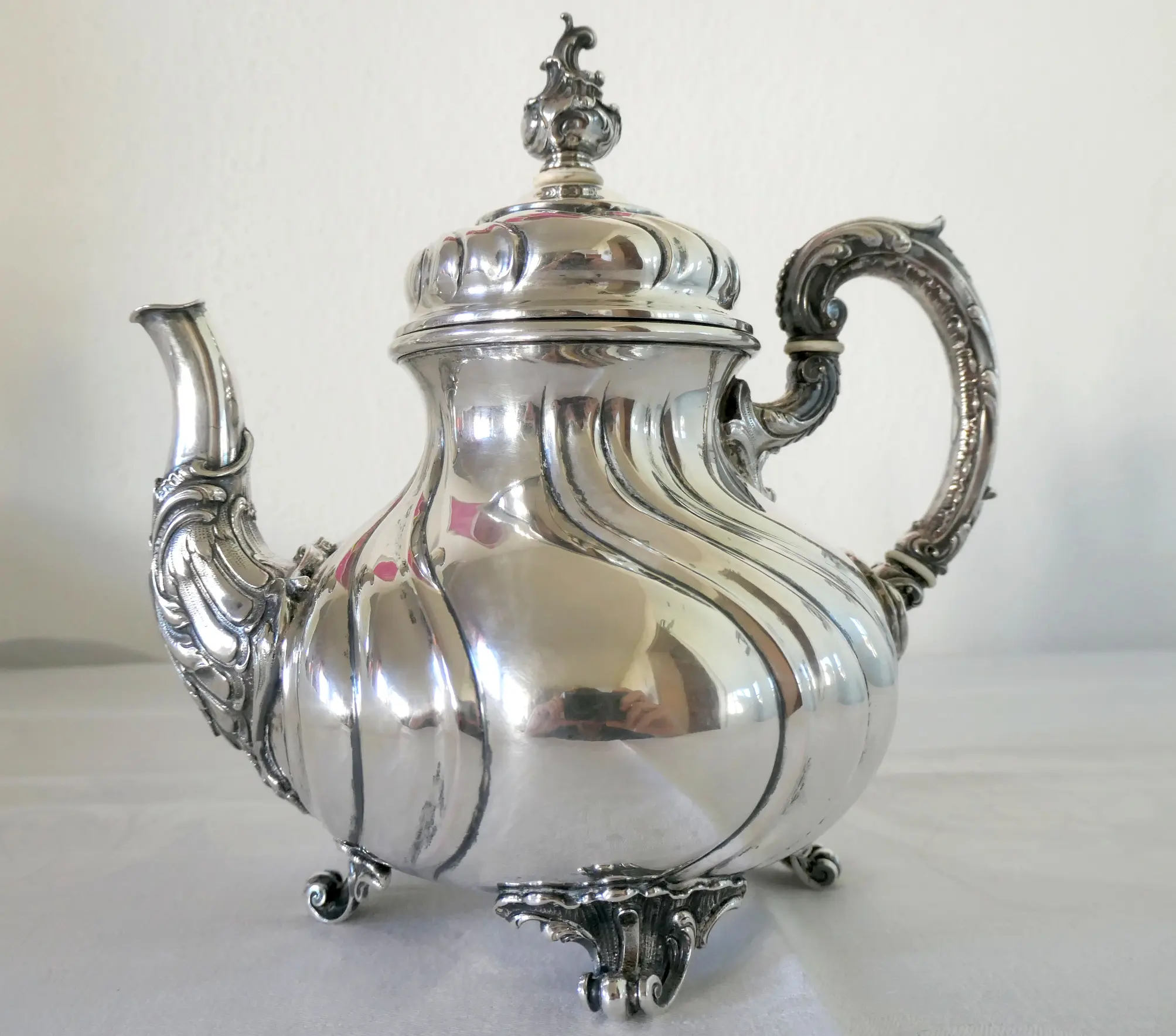 Teekanne-Silber-800er1021587.jpg
