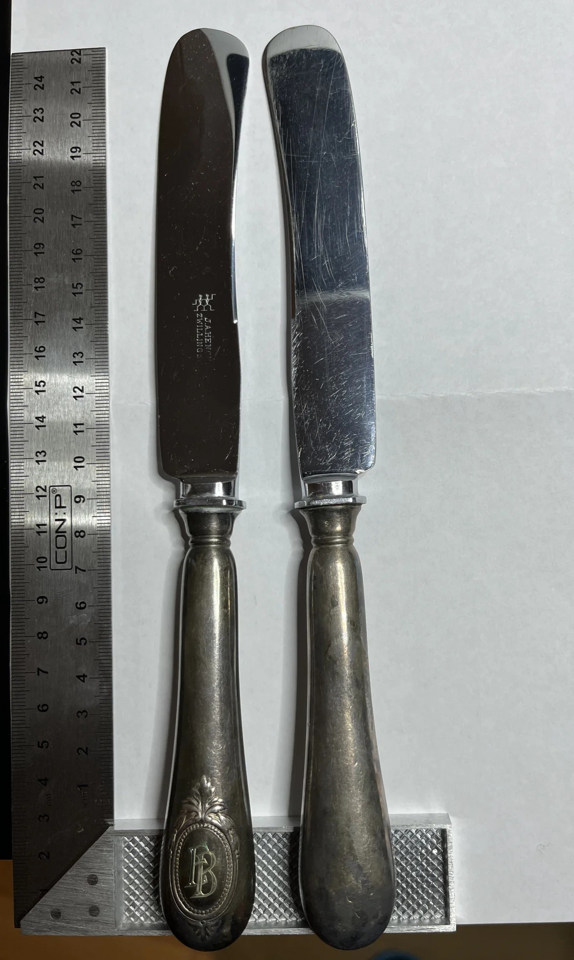 FBneu_Messer.jpg