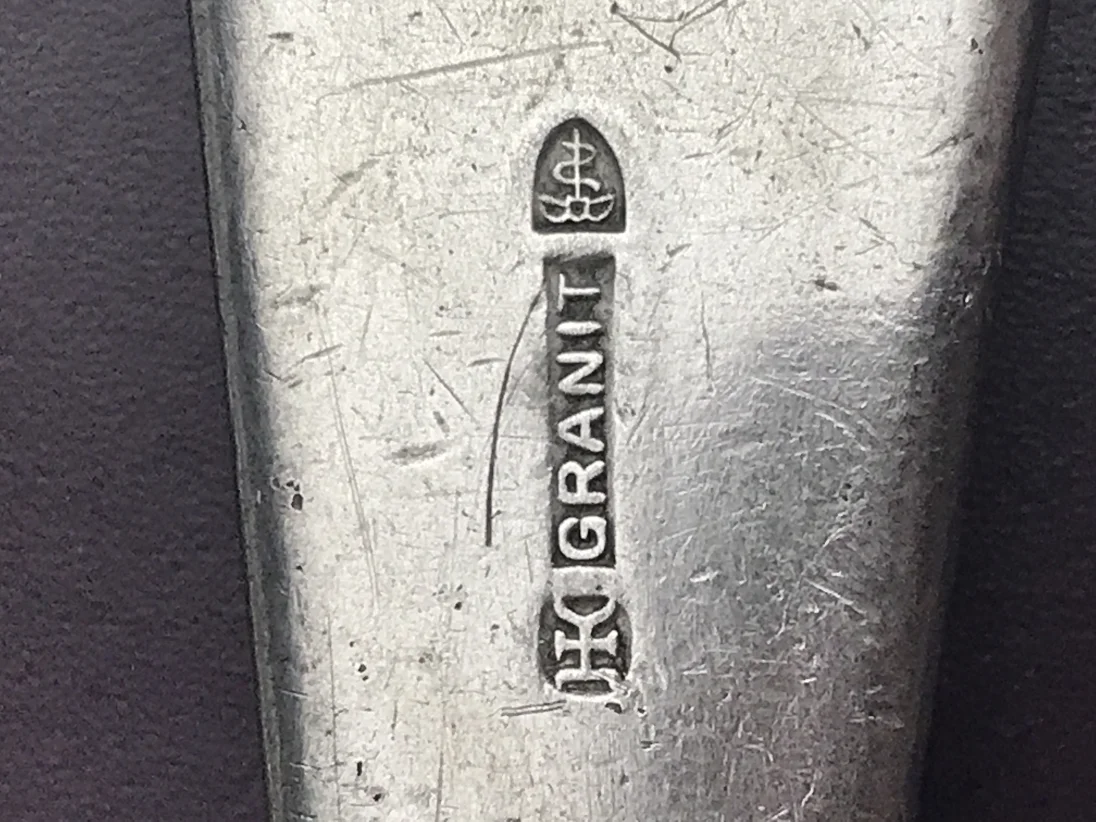 Herstellermarken/Punzen vergrößert