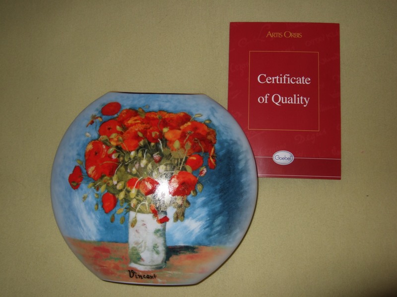 Göbel Vase.jpg