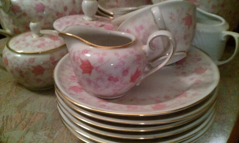 Farbmuster Porzellan.jpg