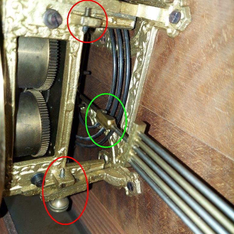 Werkschlitten Rändelschrauben lösen.jpg