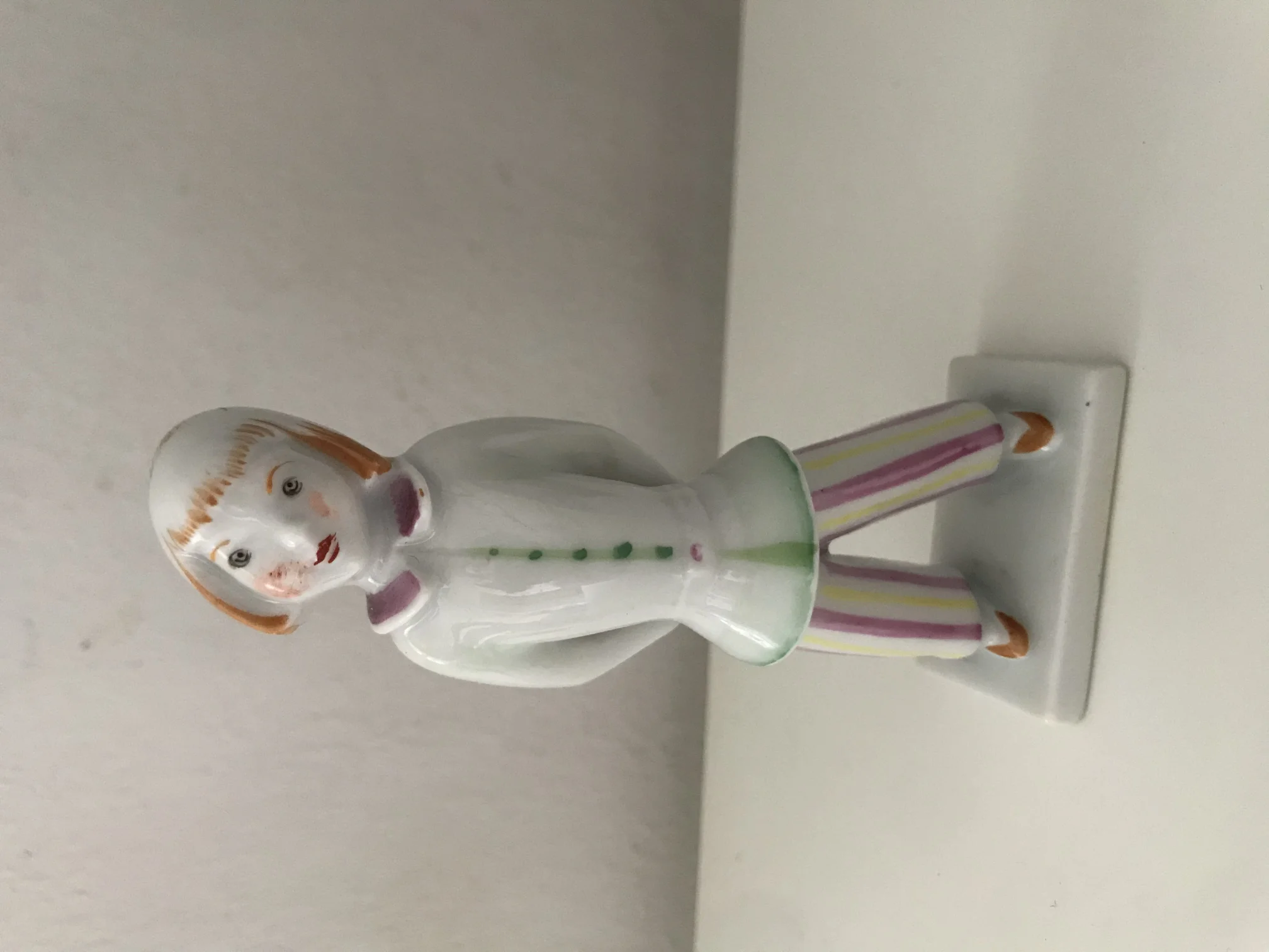 IMG_2287.JPG Porzellan Figur.JPG