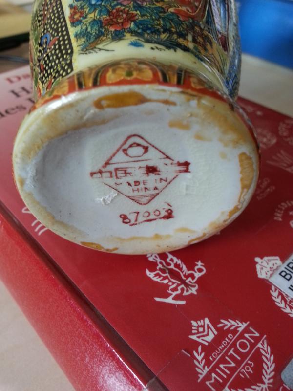 K800_Ungeklärtes Porzellan 004.JPG