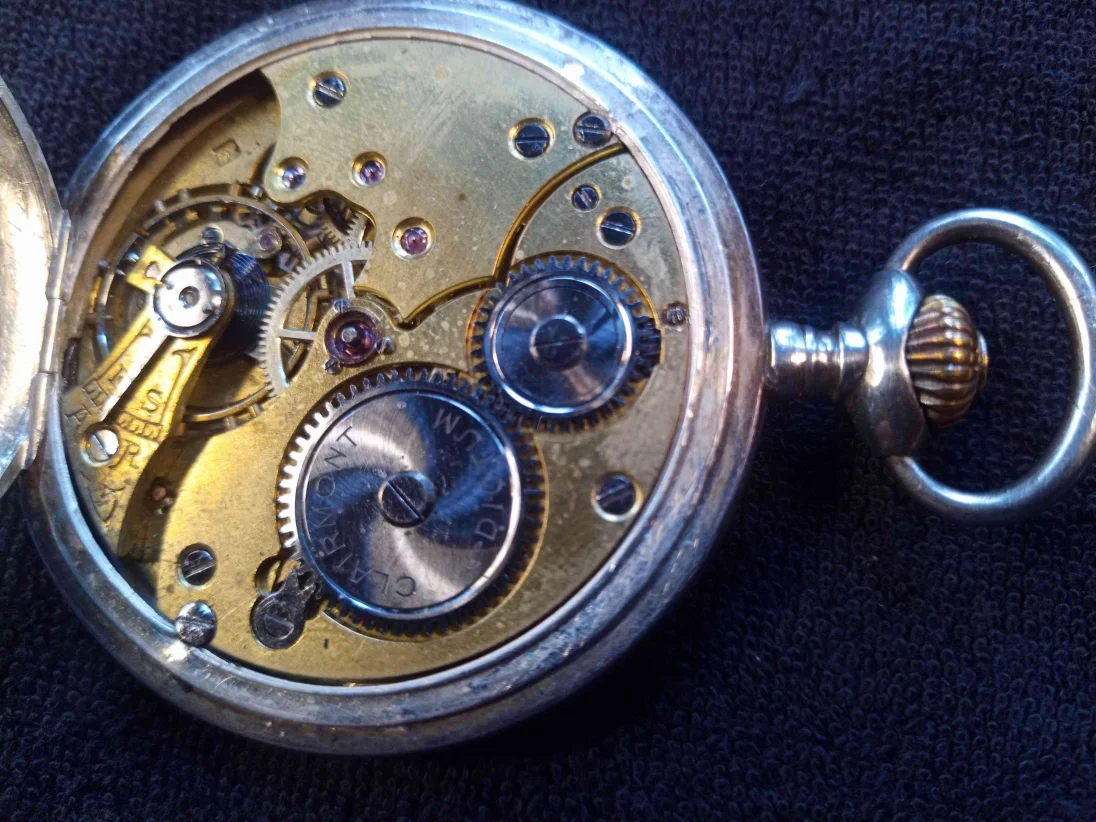 Uhr Clairmont 11.jpg