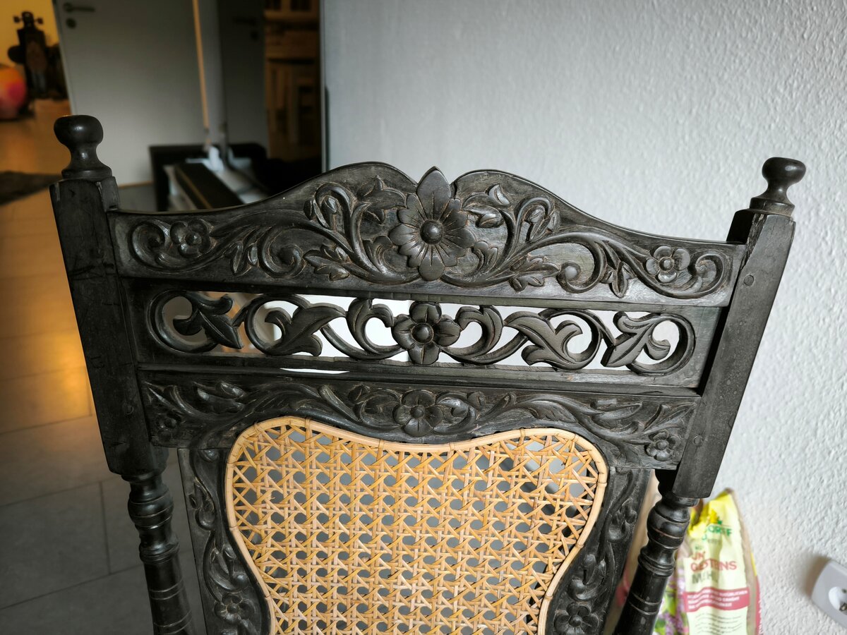 stuhl7kl.jpg
