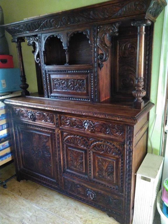 Schrank.jpg