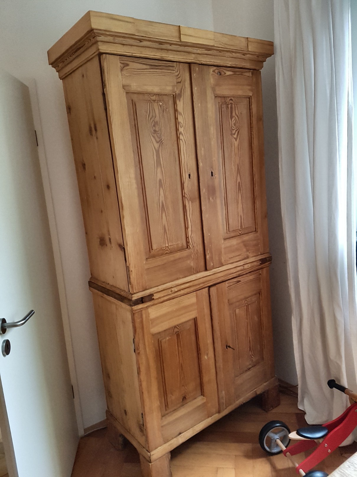 schrank.jpg