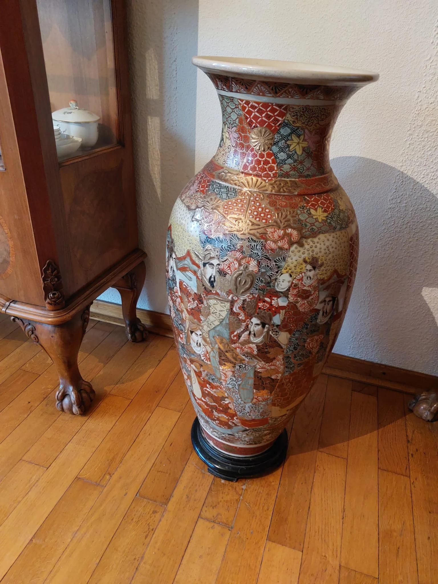 Vase mit Signatur 2