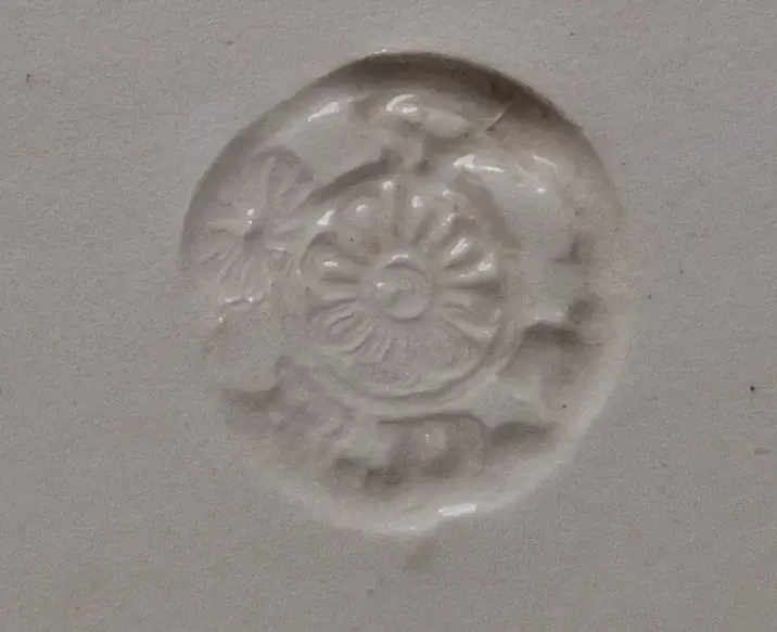 hier eine Vergrößerung des Hersteller Symbols