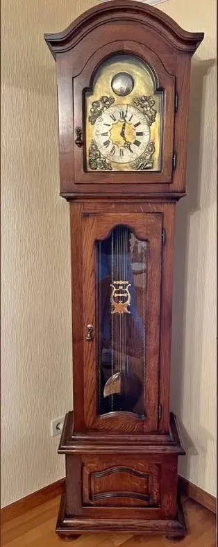Standuhr 1.webp