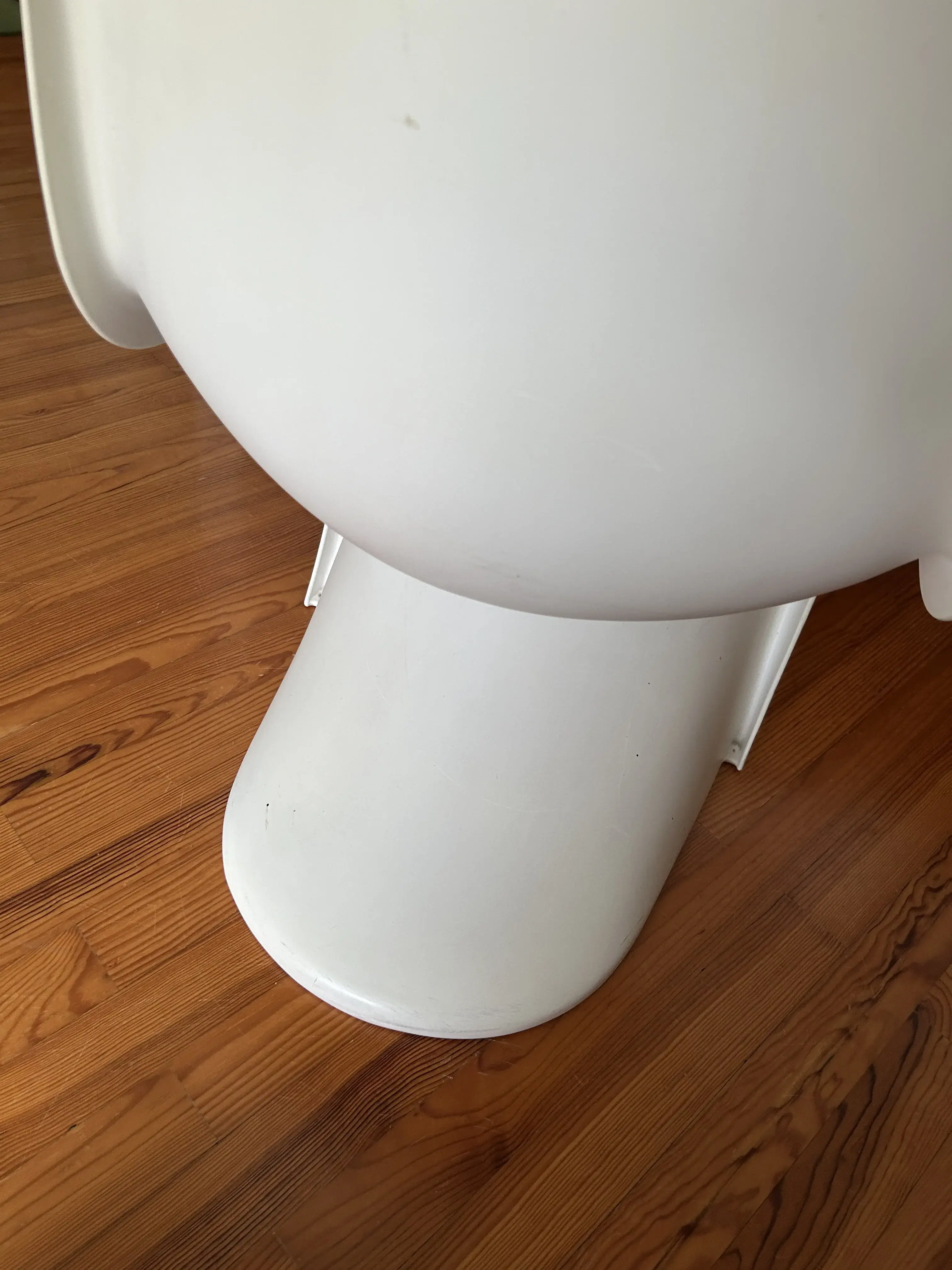 Panton Chair (2).webp