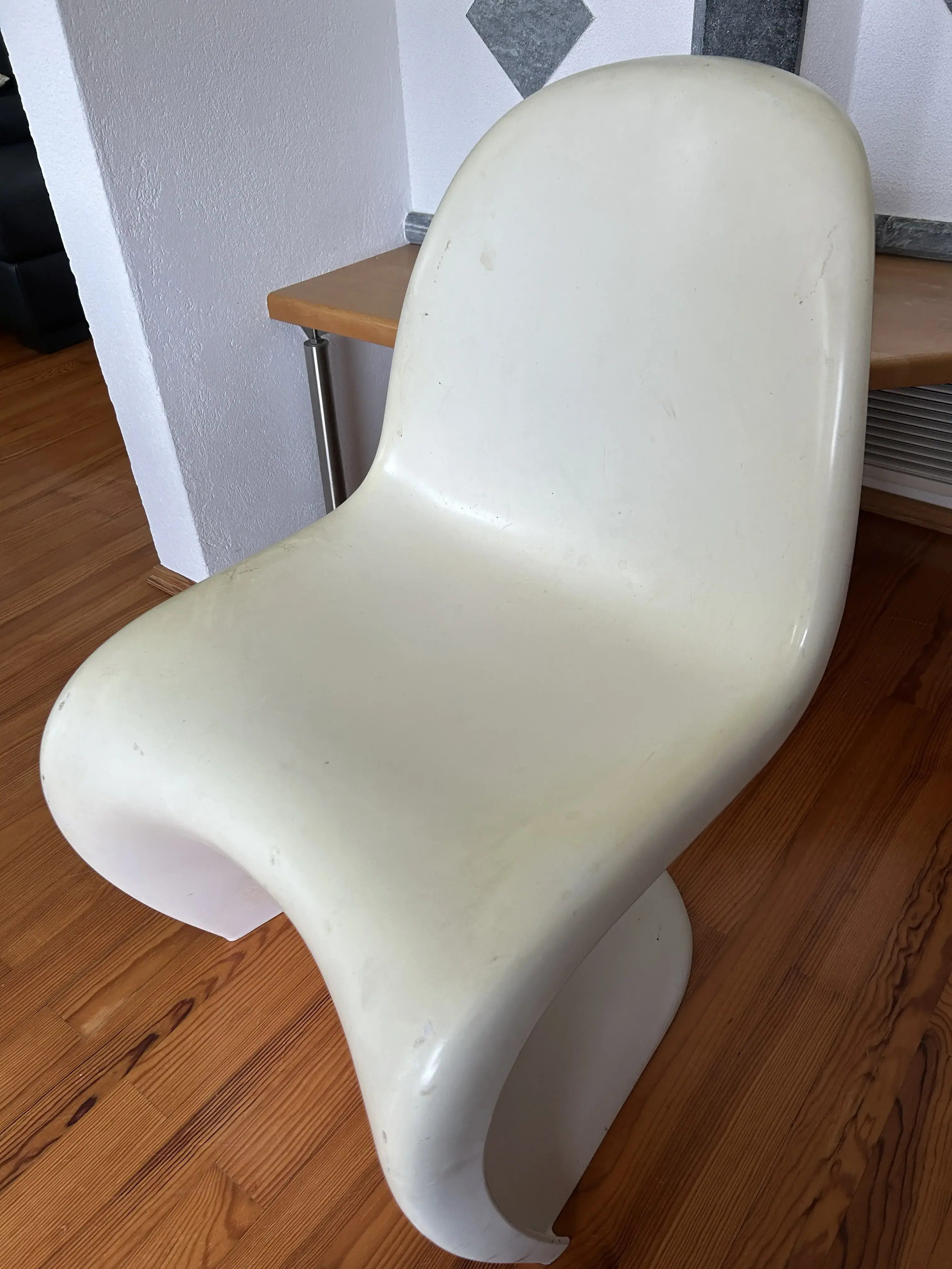 Panton Chair (1).webp