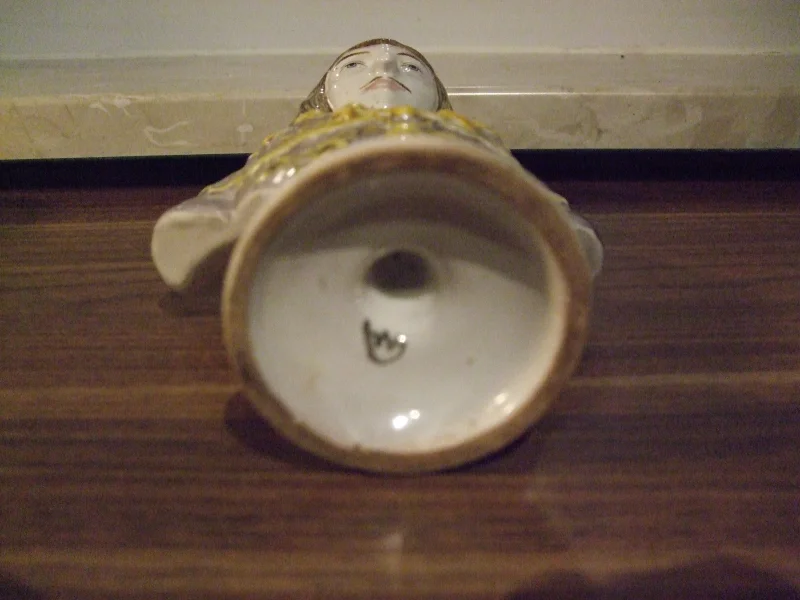DSCF1005-min.JPG