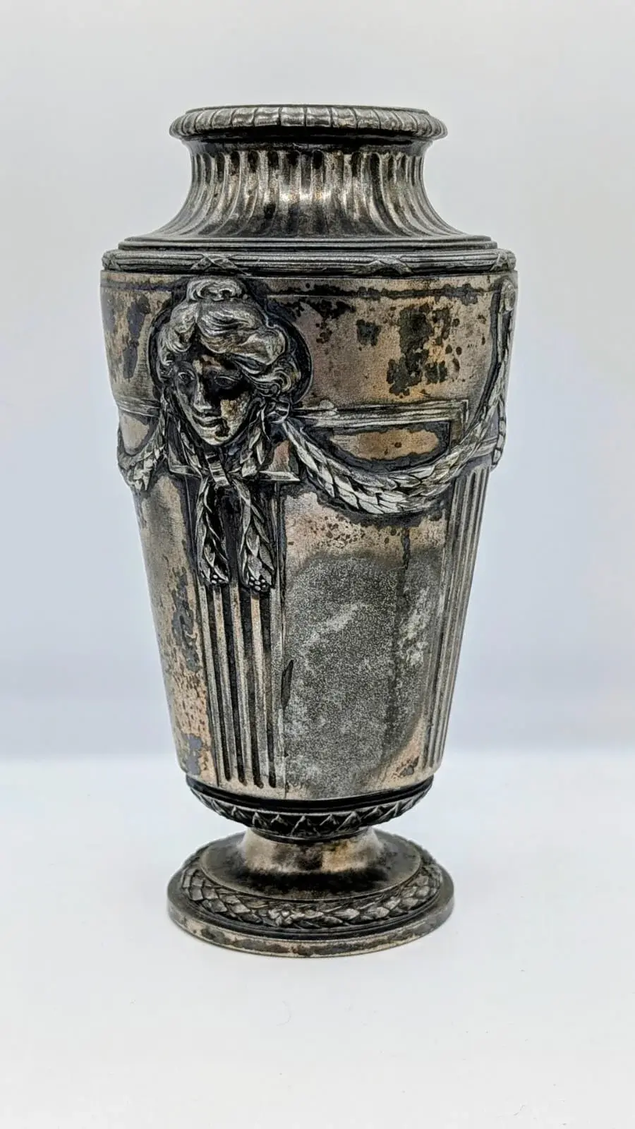 29.10. vase jugendstil 5.webp