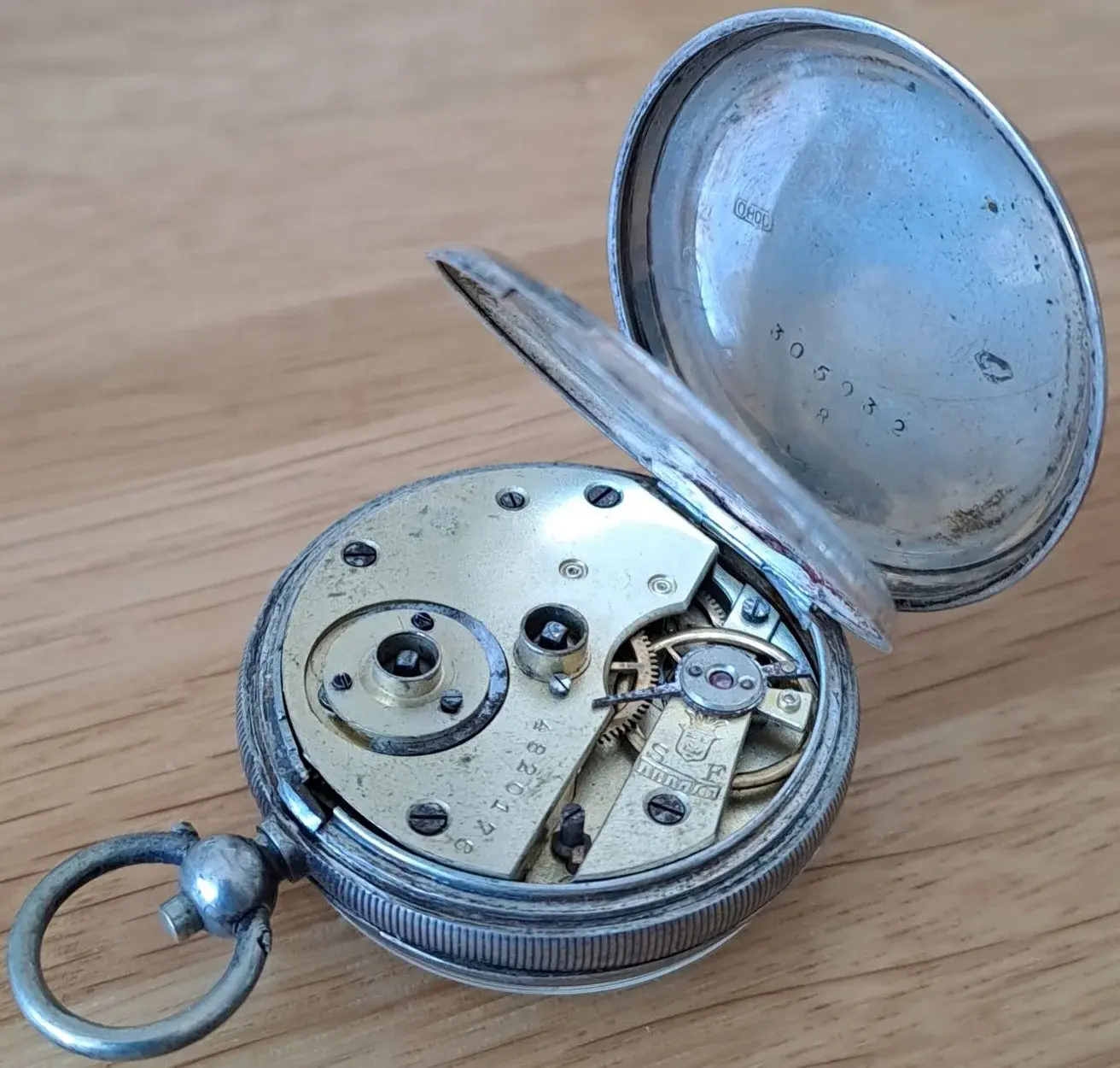 antike-kleine-silberne-taschenuhr-the-bouquet-swiss (1).webp