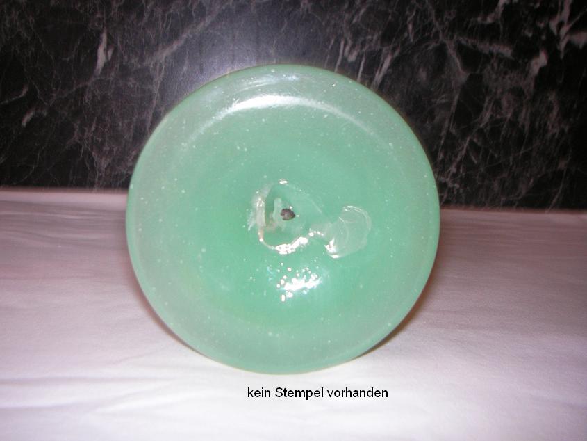 76 Vase grün3.JPG
