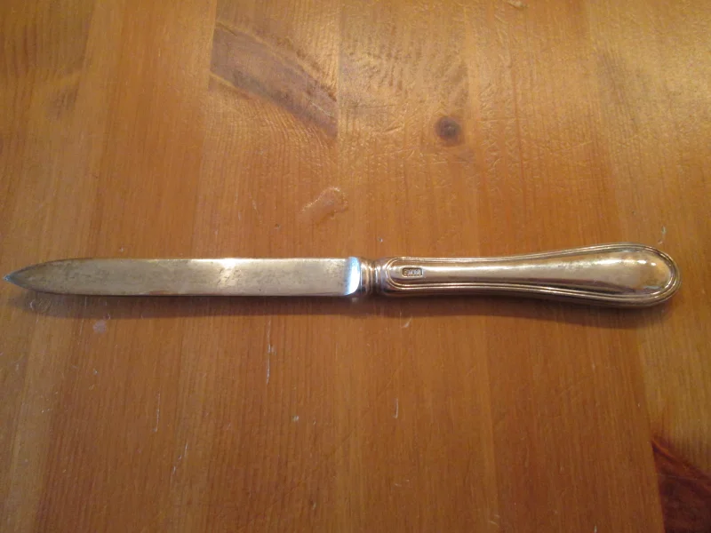 brieföffner/buttermesser? II