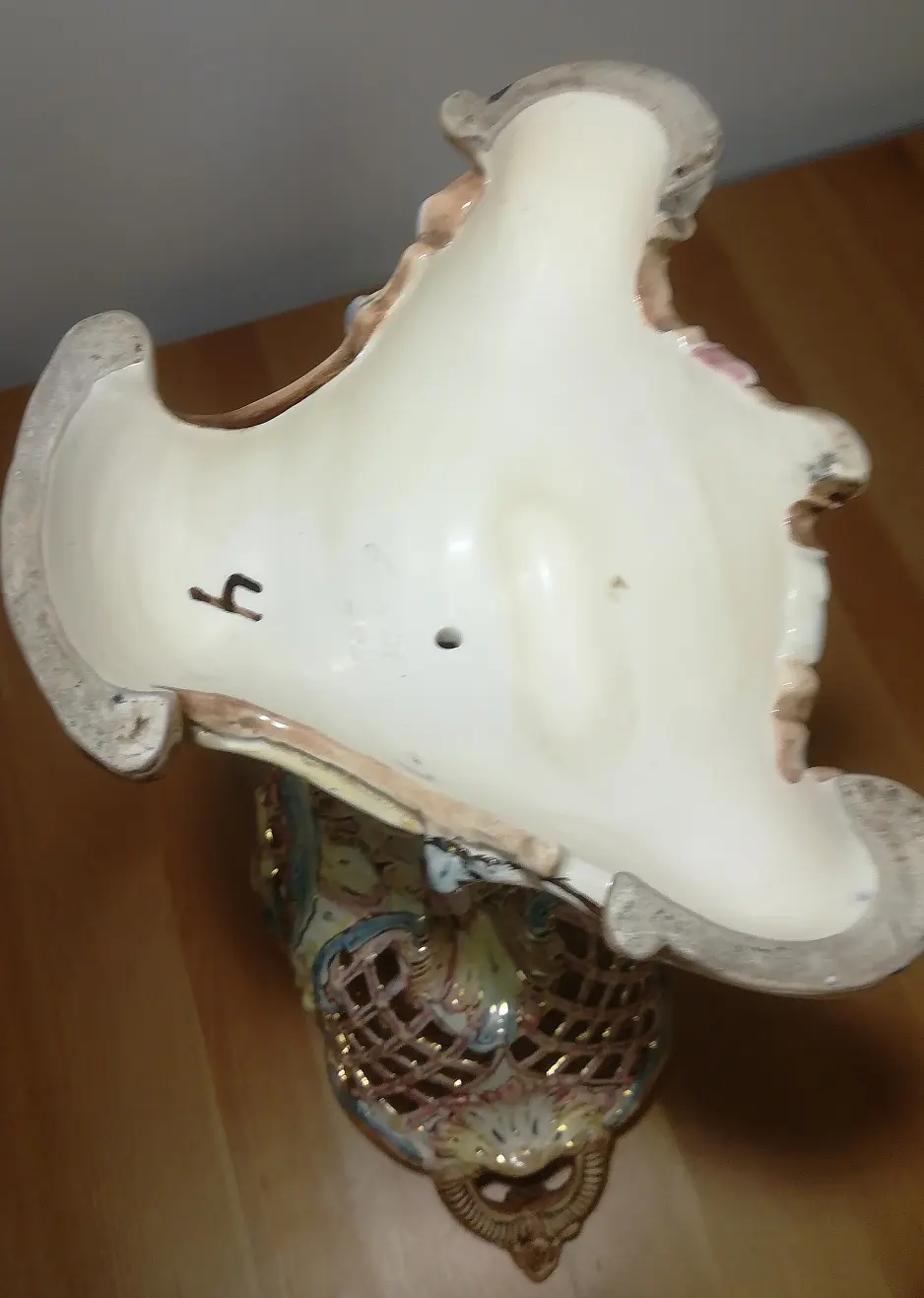 JARDINIERE von unten.jpg
