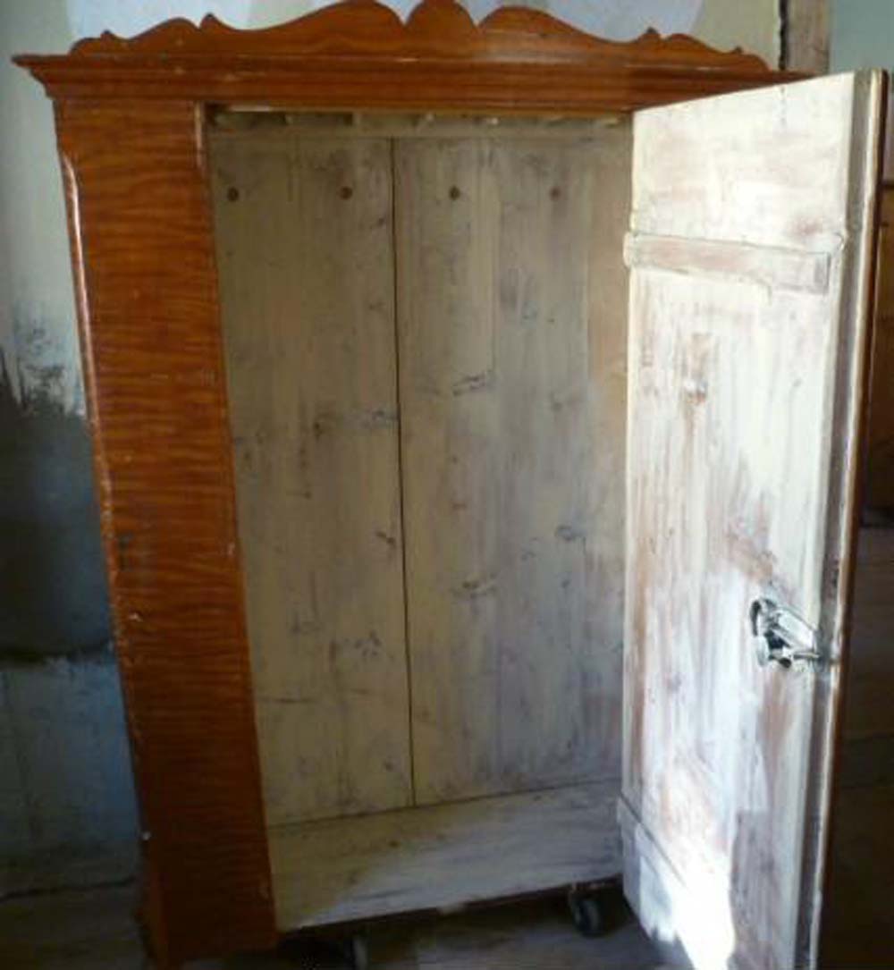 schrank02c.jpg