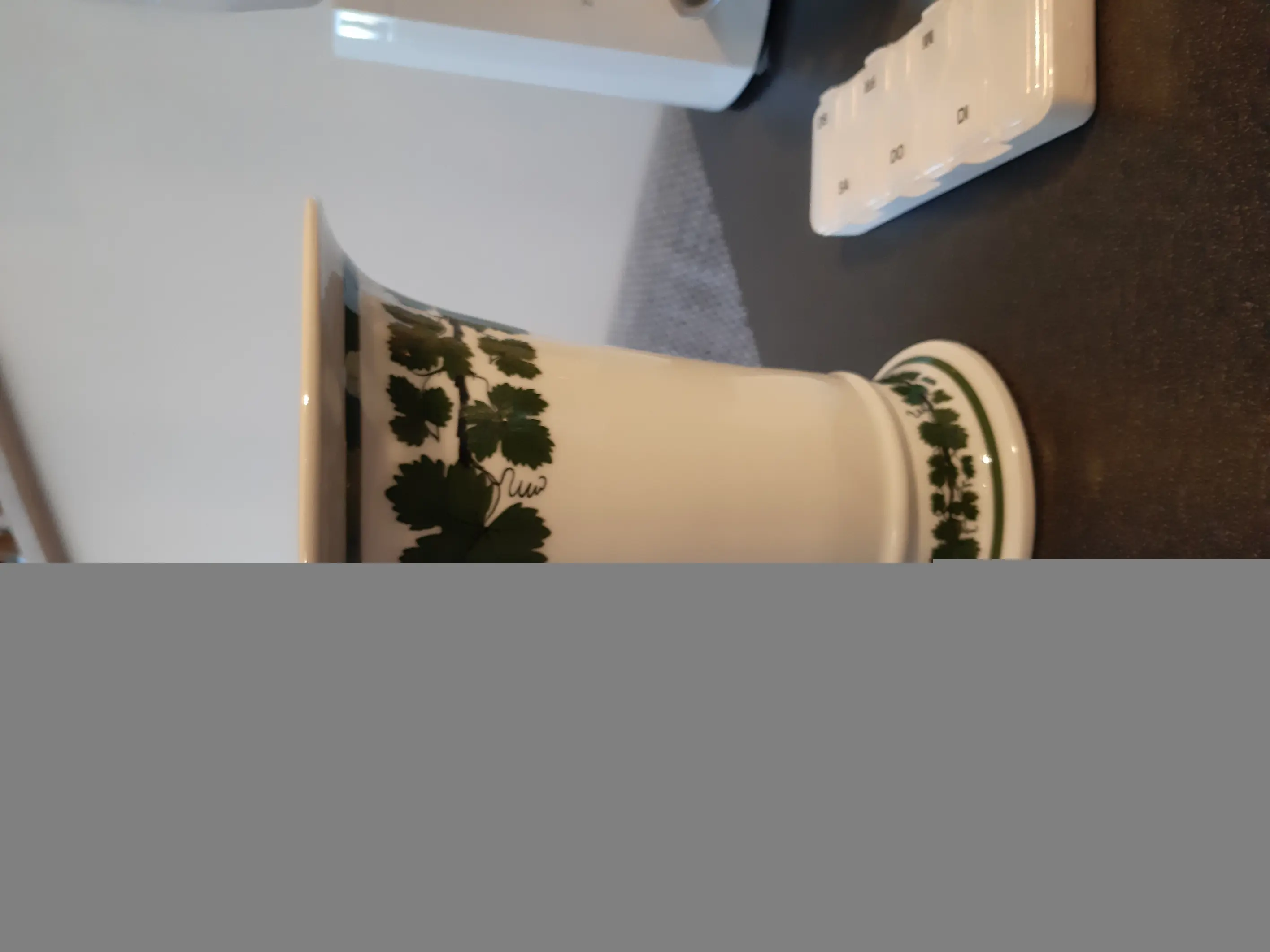 Vase grün/weiss