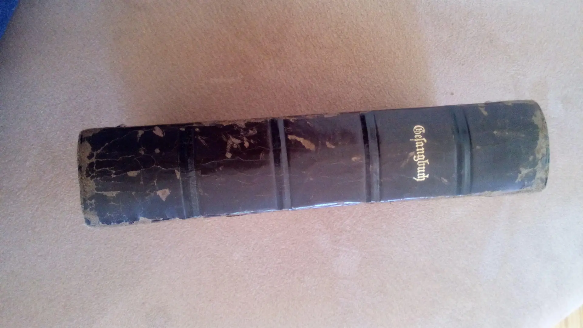Gesangbuch 3.jpg