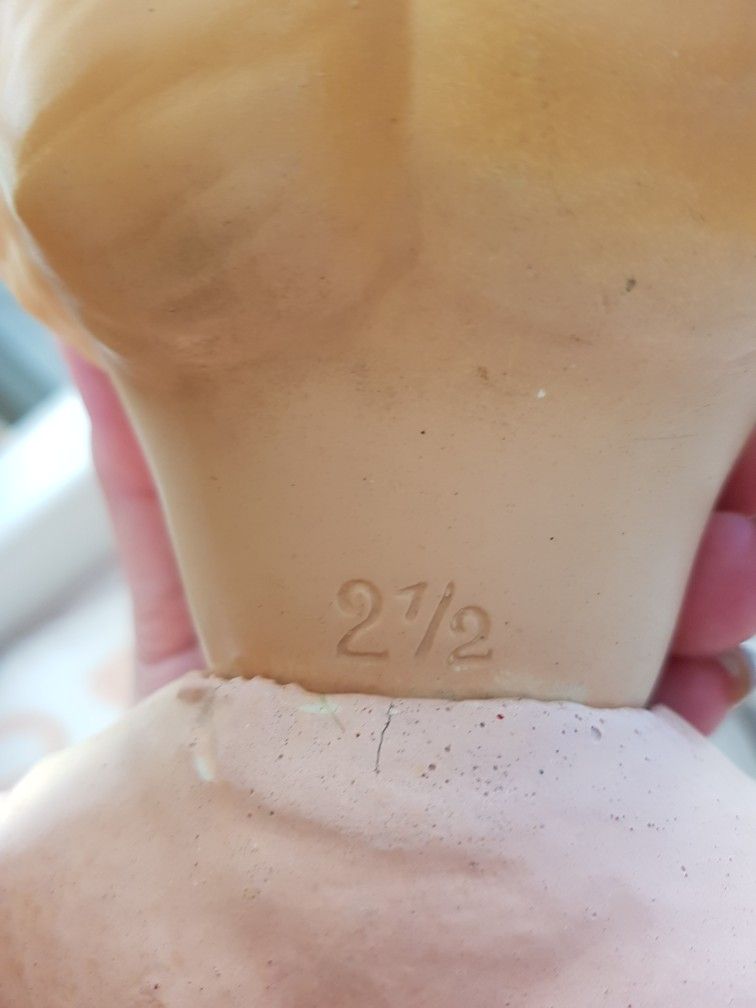 doll1.jpg