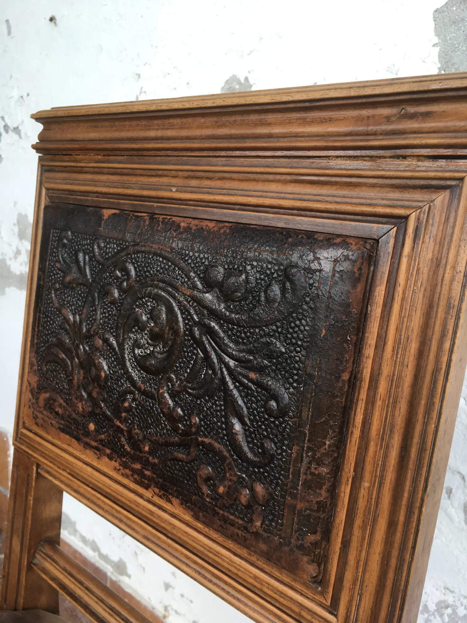 Stuhl2-detail lehne.JPG