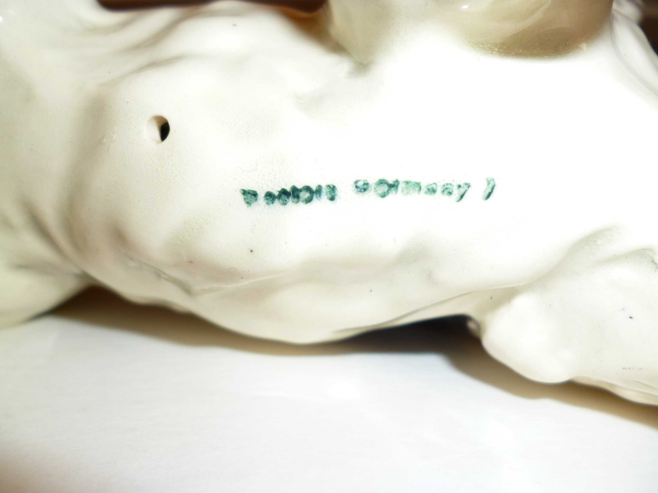 Porzellanhund1.jpg