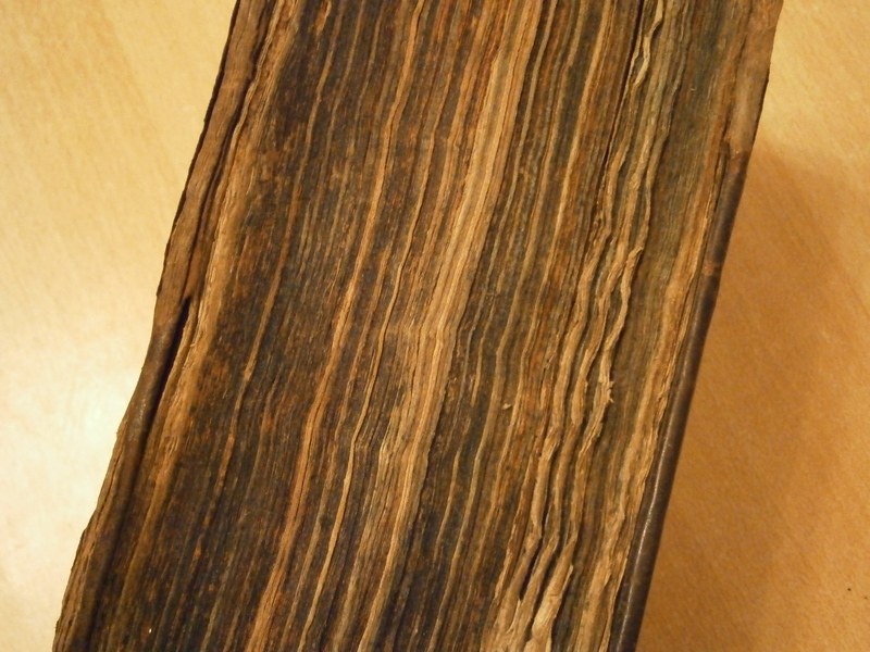 Alte kirchliche Bücher 006.jpg