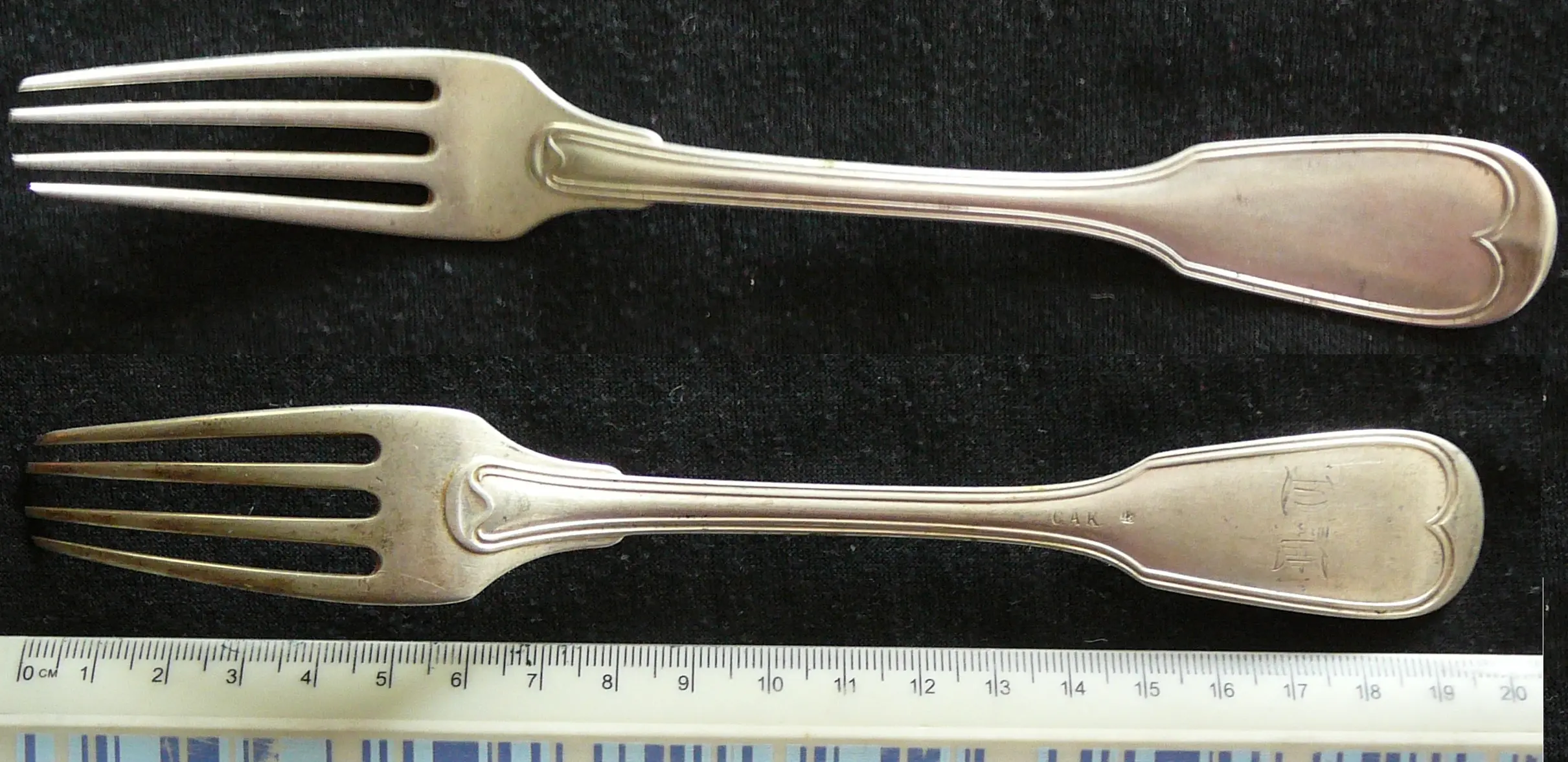 Gabel zweiseitig.jpg