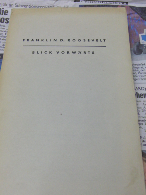 Bücher 2 001.JPG