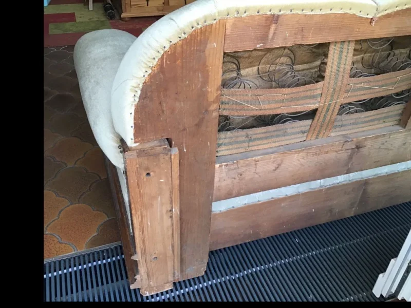 Sofa5.jpg
