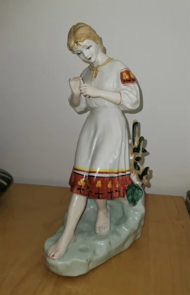 russisches Porzellanmaedchen 1a.jpg