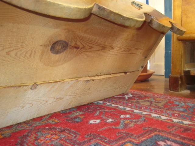 Unterseite untere Schublade