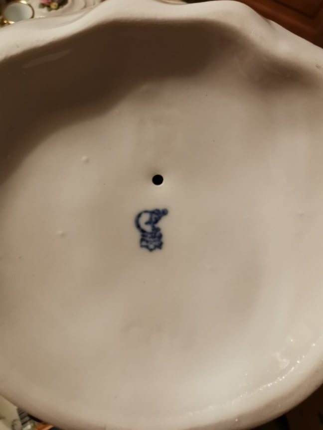 Froschkönig Prinzessin Boden.jpg