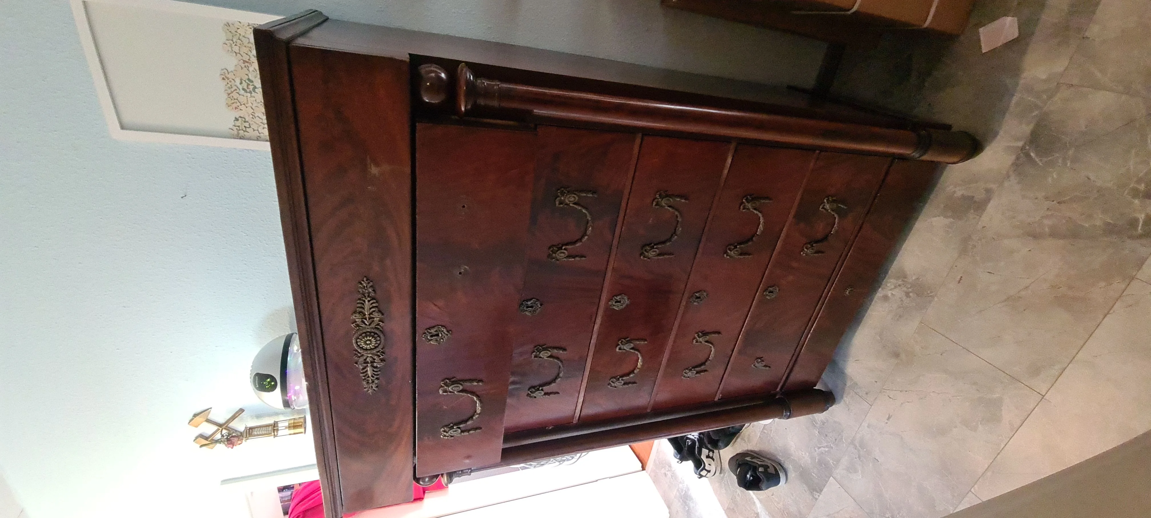 Schrank