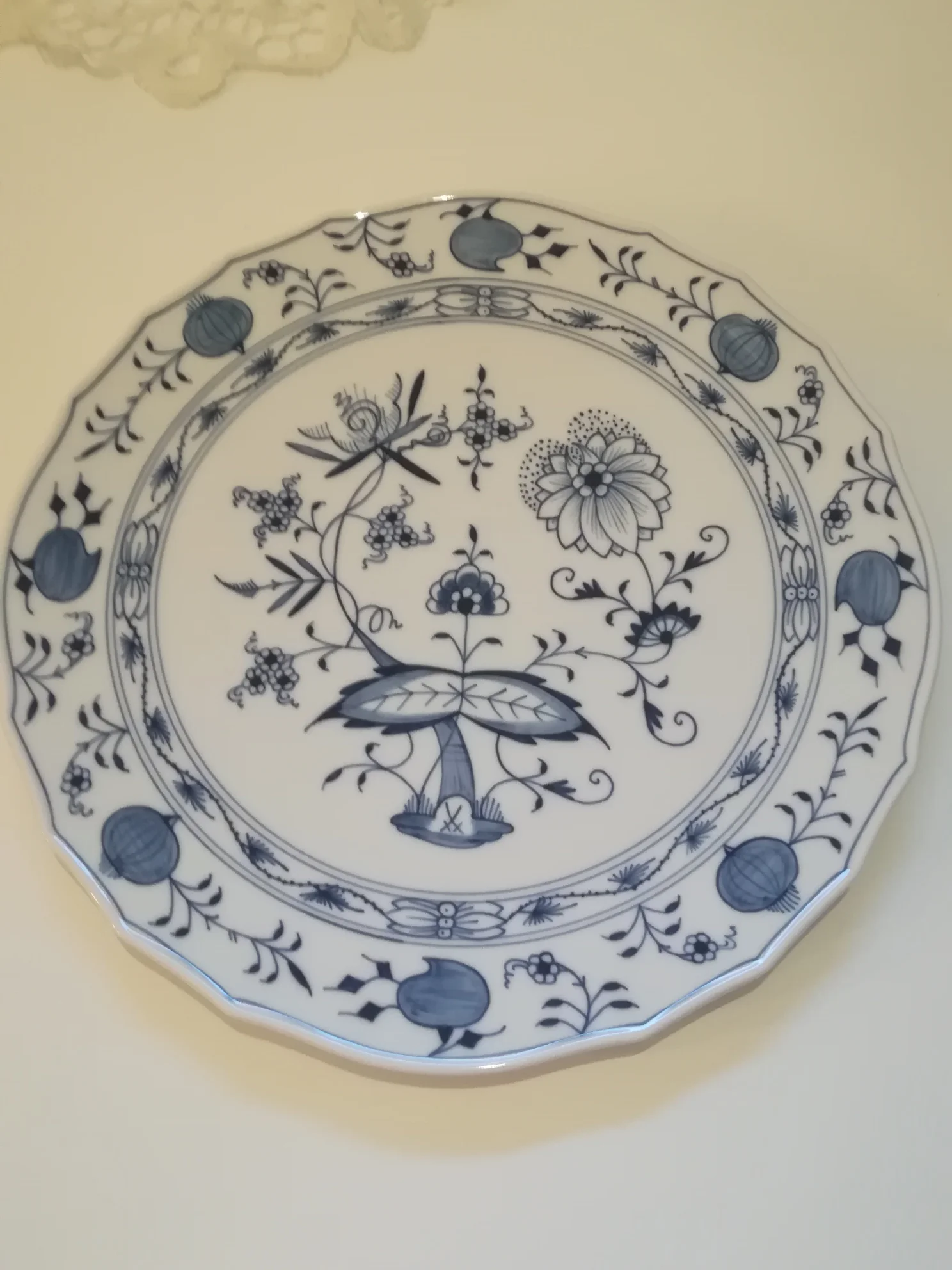 Große Platte Zwiebelmuster 34 cm Durchmesser
