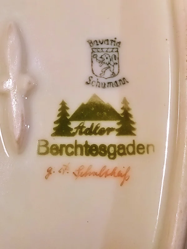 Adler_schale20201219_183602_batch_batch.jpg