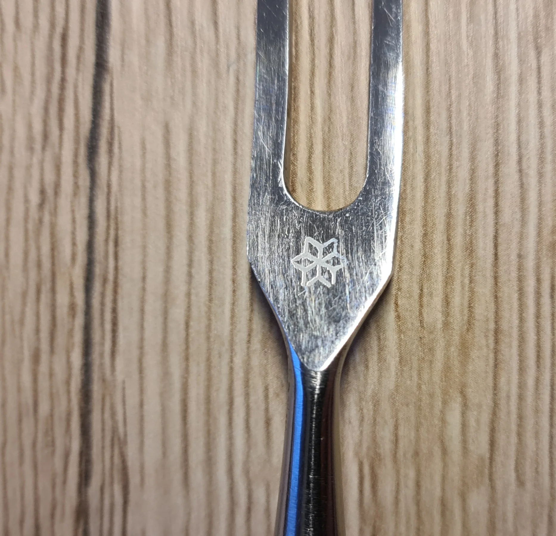 Bildgravur bei d. Fleischgabel