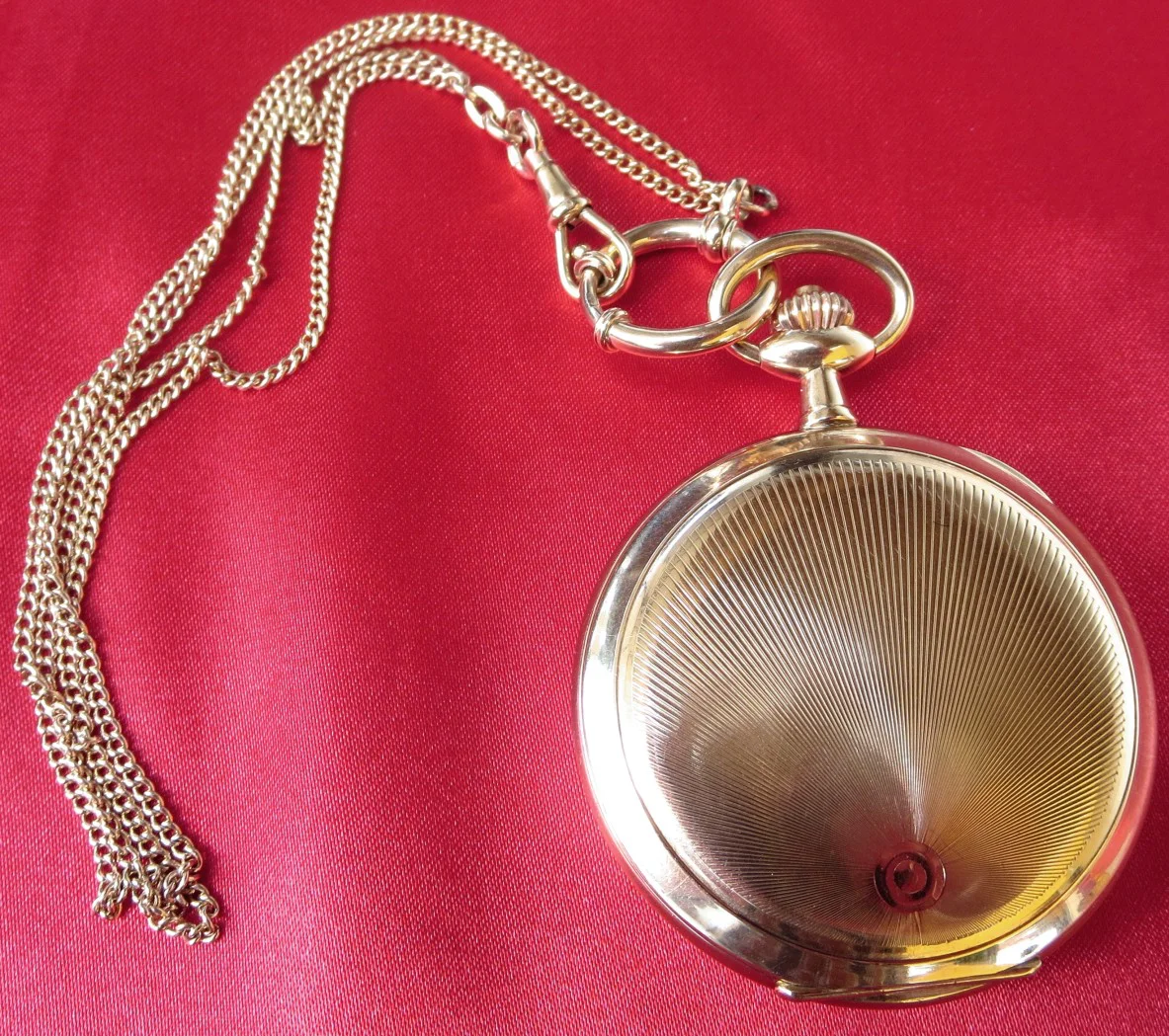 omega-gold-4.jpg