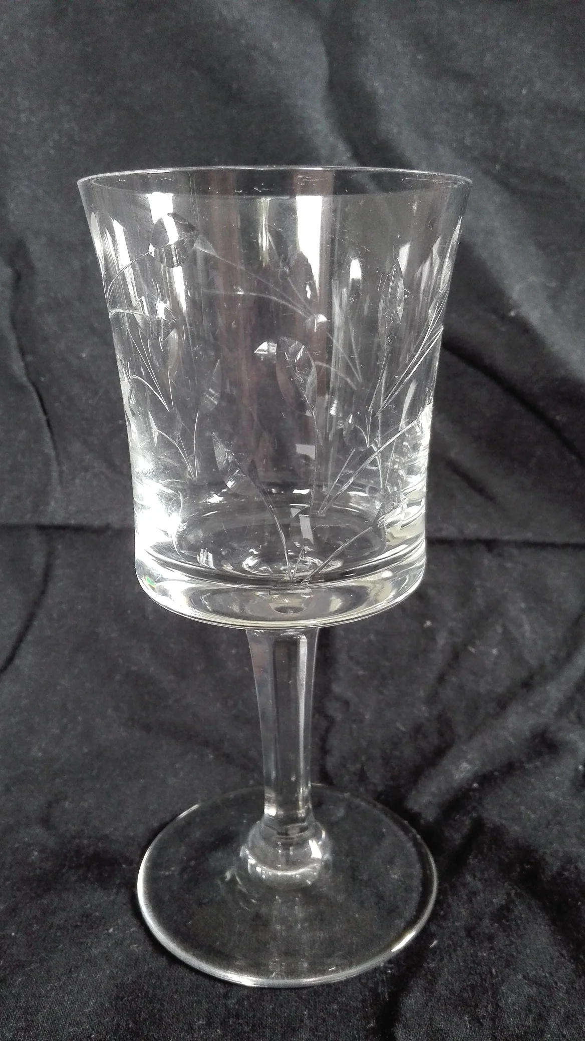 glas-seitlich.jpg
