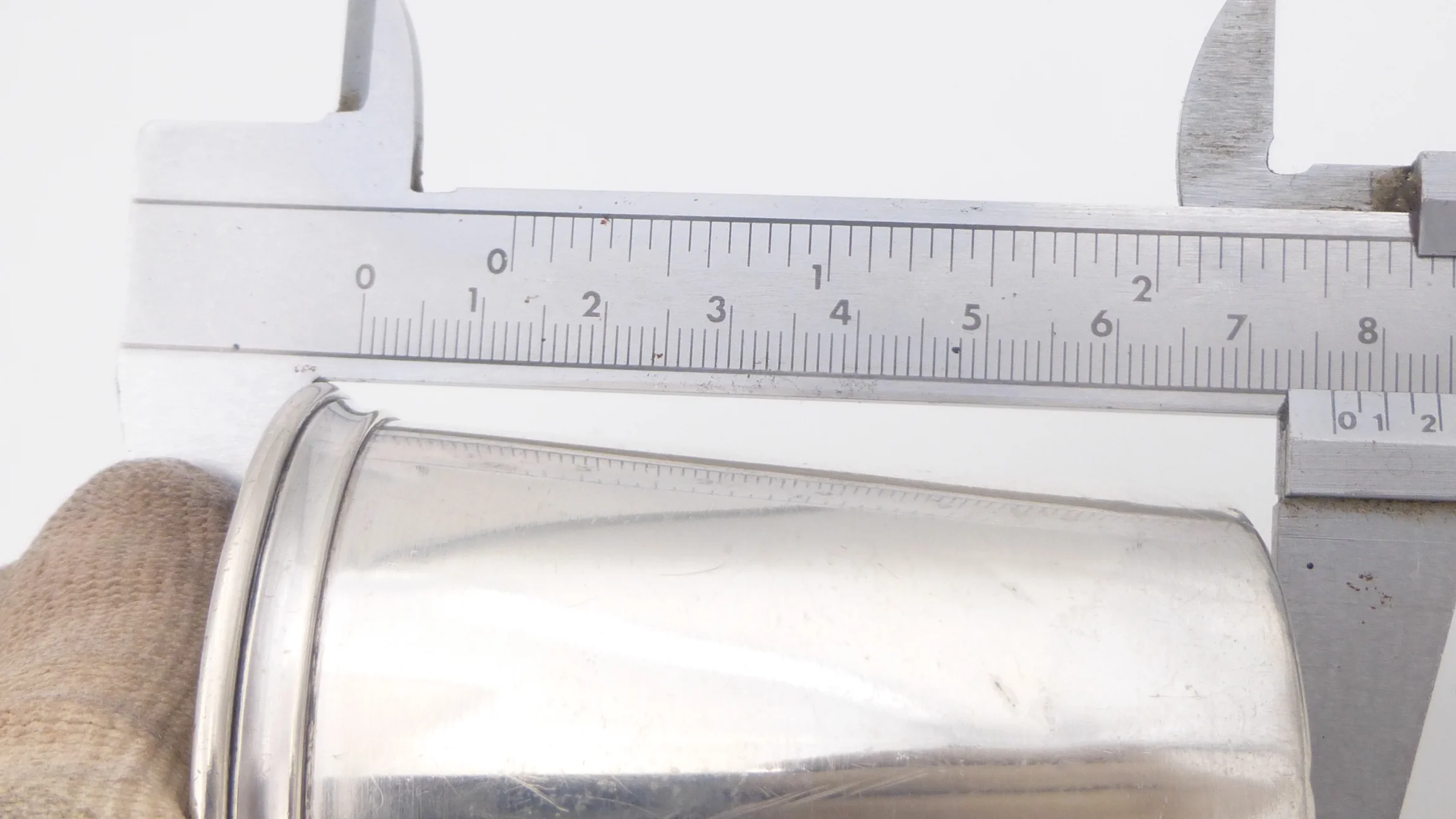 Höhe: ca. 7,4 cm