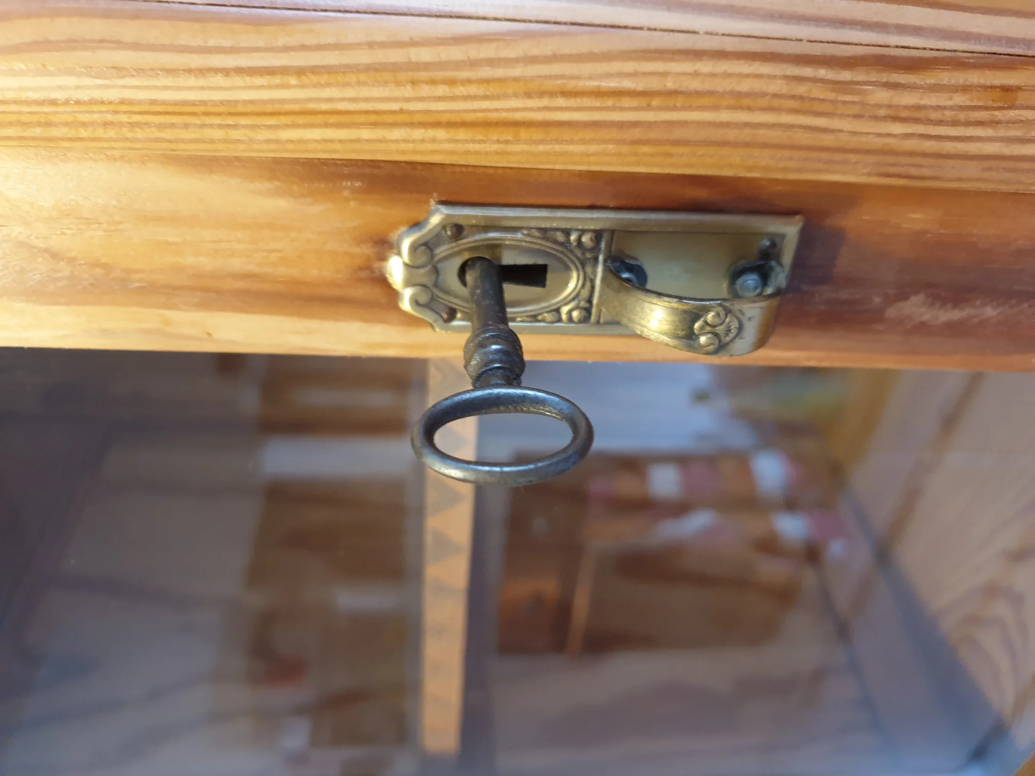 Schrank (15).jpg