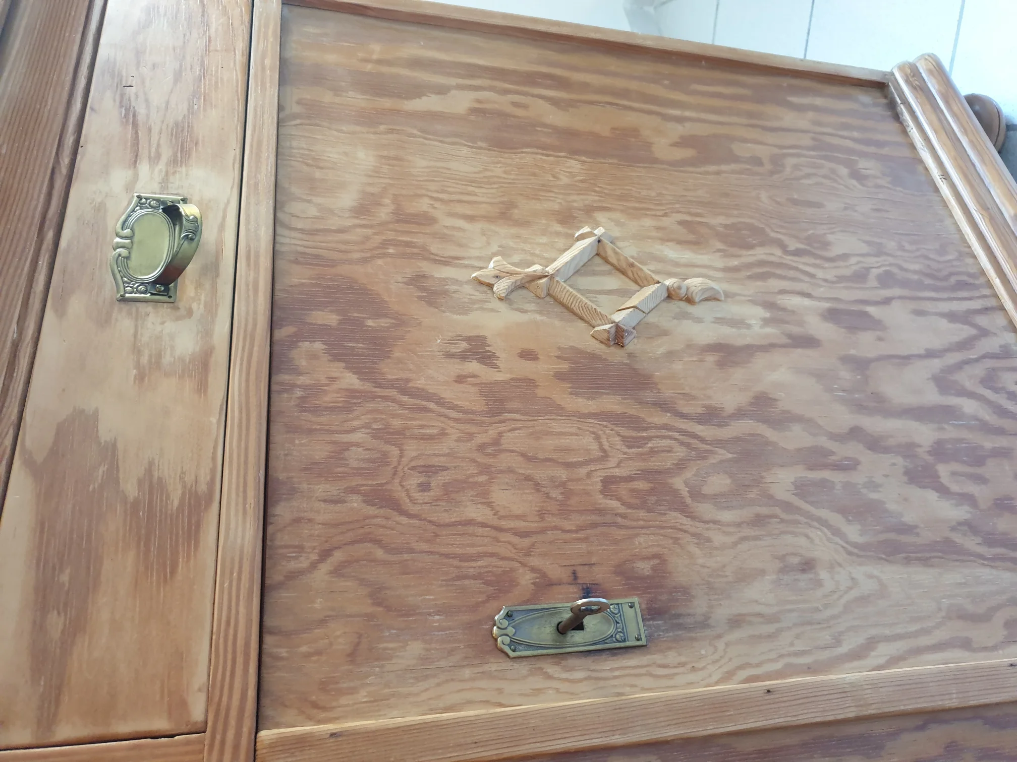 Schrank (13).jpg