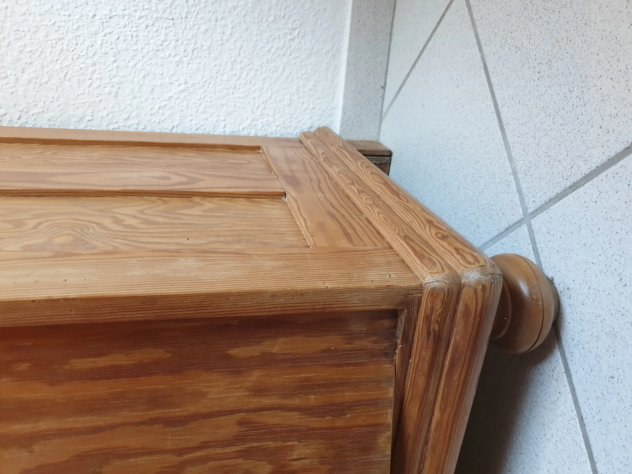 Schrank (2).jpg