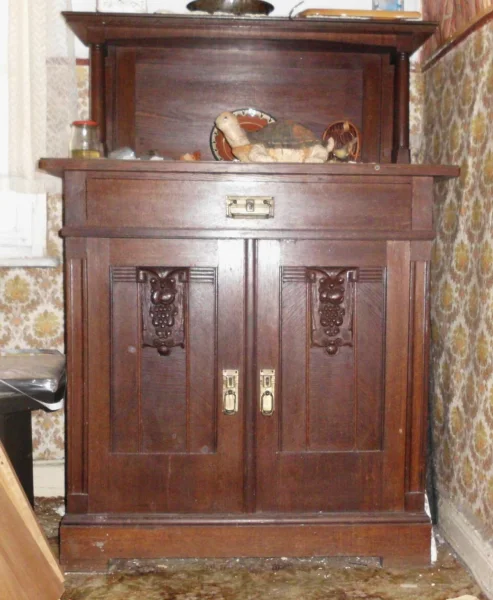 oma schrank.jpg