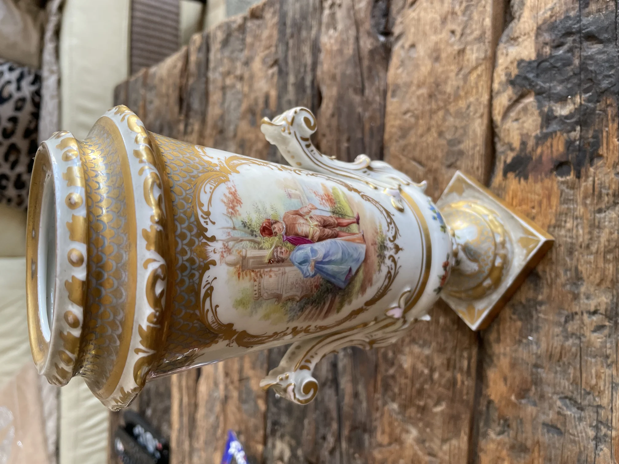 vase 02.jpg