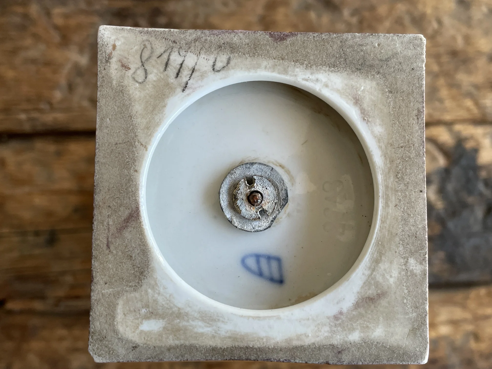 vase 01.jpg